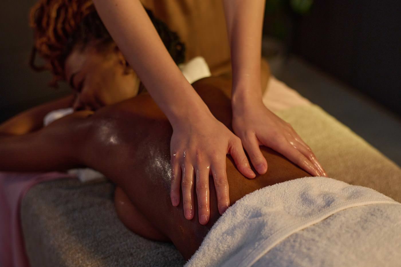 Body to Body vs Nuru Massage: What's the Difference?